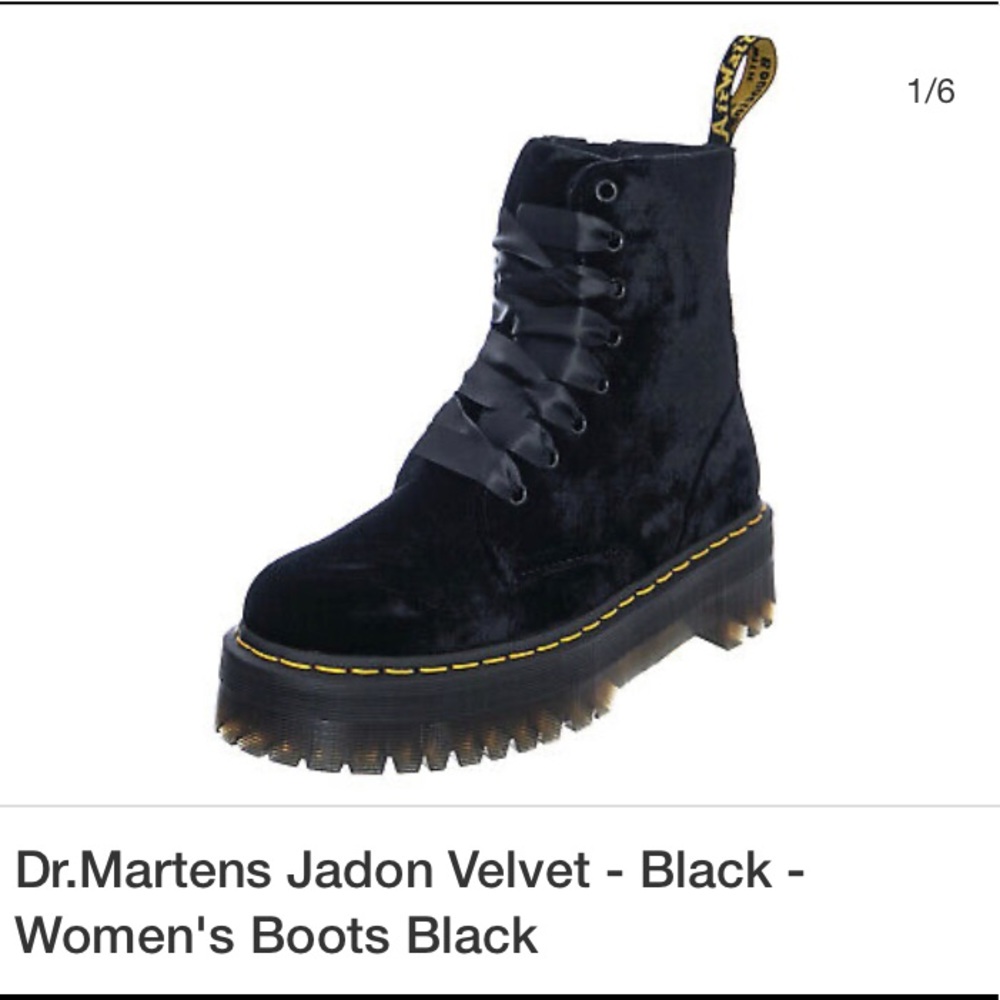 Dr. Martens Jadon Black Velvet